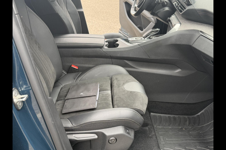 Peugeot 3008 1.6 HYbrid 225 GT Pack Business VAN € 25.900,- VOOR € 23.440,- | UW WK-VOORDEEL: € 2.460,- | ORIGINEEL NL AUTO | ELEKTRISCHE ACHTERKLEP | STOELVERWARMING | KEYLESS START & GO | CAMERA | DODEHOEKDETECTIE | PEUGEOT DEALER ONDERHOUDEN