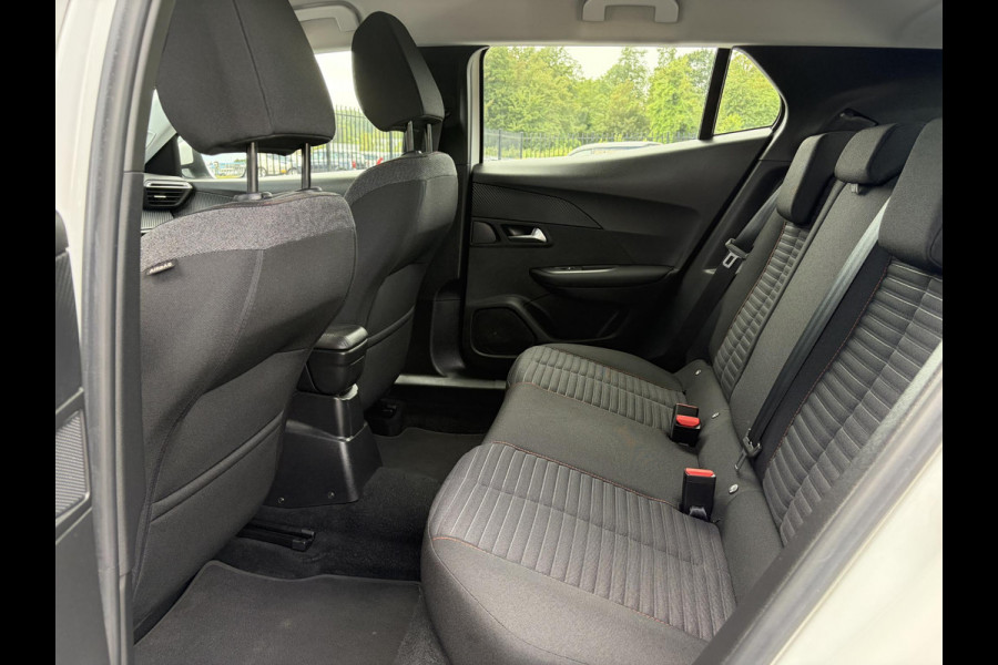Peugeot 2008 1.2 PureTech Active 1e Eigenaar,D-riem vv in 2026,Carplay,Navi,Clima,Cruise,6 Bak,N.A.P,102Pk,Pdc,Rijstrooksensor,Dealer Onderhouden,Apk tot 03-2027