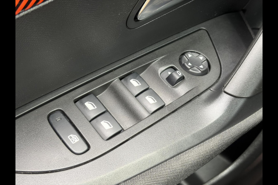 Peugeot 2008 1.2 PureTech Active 1e Eigenaar,D-riem vv in 2026,Carplay,Navi,Clima,Cruise,6 Bak,N.A.P,102Pk,Pdc,Rijstrooksensor,Dealer Onderhouden,Apk tot 03-2027