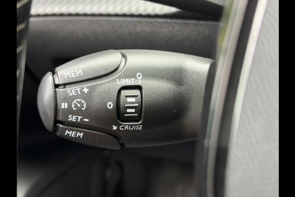 Peugeot 2008 1.2 PureTech Active 1e Eigenaar,D-riem vv in 2026,Carplay,Navi,Clima,Cruise,6 Bak,N.A.P,102Pk,Pdc,Rijstrooksensor,Dealer Onderhouden,Apk tot 03-2027