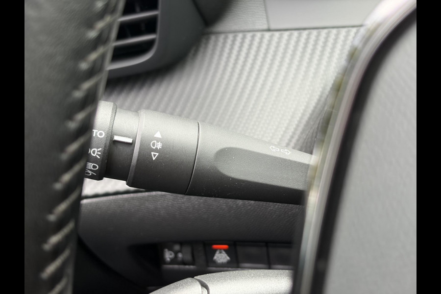 Peugeot 2008 1.2 PureTech Active 1e Eigenaar,D-riem vv in 2026,Carplay,Navi,Clima,Cruise,6 Bak,N.A.P,102Pk,Pdc,Rijstrooksensor,Dealer Onderhouden,Apk tot 03-2027