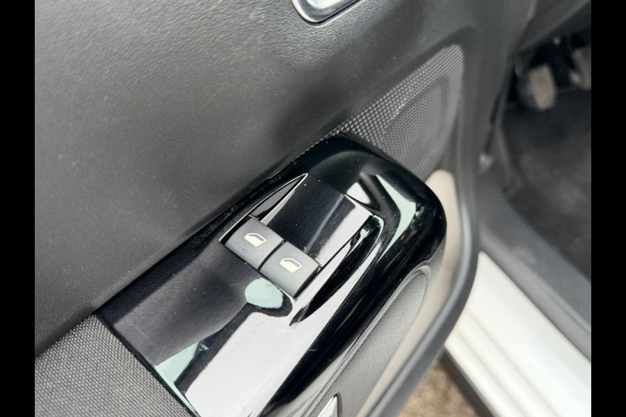 Citroën C3 1.2 PureTech Business | Achteruitrijcamera + Carplay Nu € 8.450,-!!!