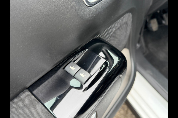Citroën C3 1.2 PureTech Business | Achteruitrijcamera + Carplay Nu € 8.450,-!!!