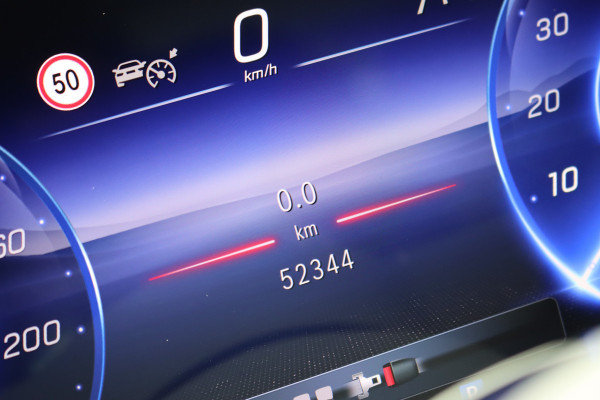 Mercedes-Benz EQE 350+ Launch Edition Luxury Line 91 kWh | Distronic | Panoramadak | Memory | Leder | Camera | HUD | Keyless Go | Verwarmd Stuurwiel | High Perf. LED |