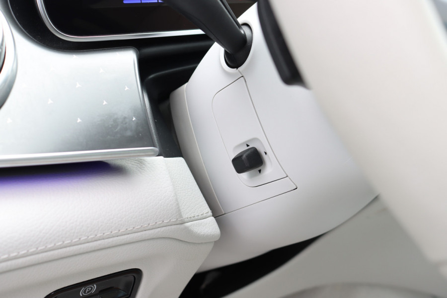 Mercedes-Benz EQE 350+ Launch Edition Luxury Line 91 kWh | Distronic | Panoramadak | Memory | Leder | Camera | HUD | Keyless Go | Verwarmd Stuurwiel | High Perf. LED |