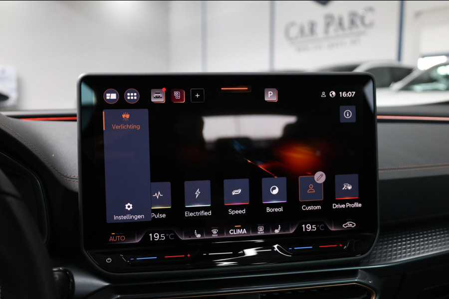 CUPRA Formentor 2.0 TSI VZ 4DRIVE 333+PK LED/VIRTUAL/SFEER/SENNHEISER/PANO/KUIP+S.VERWARMING/19" LMV/CAM/ACC/FABRIEKSGARANTIE!