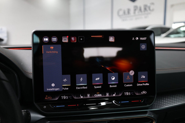 CUPRA Formentor 2.0 TSI VZ 4DRIVE 333+PK LED/VIRTUAL/SFEER/SENNHEISER/PANO/KUIP+S.VERWARMING/19" LMV/CAM/ACC/FABRIEKSGARANTIE!