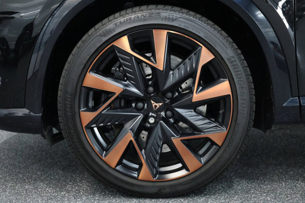 CUPRA Formentor 2.0 TSI VZ 4DRIVE 333+PK LED/VIRTUAL/SFEER/SENNHEISER/PANO/KUIP+S.VERWARMING/19" LMV/CAM/ACC/FABRIEKSGARANTIE!