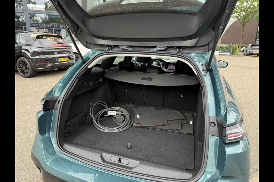 Peugeot 308 SW 1.6 Plug-in Hybrid 180 Allure PHEV | VAN: 26.900,- VOOR: 24.877,- UW WKVOORDEEL: 2.023,- | STOELVERWARMING| DEALER ONDERHOUDEN| DODE HOEK SENSOR| ACHTERUITRIJCAMERA| RIJKLAARPRIJS INCL. 12 MND BOVAG GARANTIE|