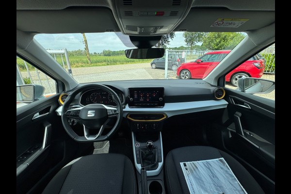 Seat Arona 1.0 TSI Style Business Connect 4-SEIZOENBAND / STOELVERWARMING / PDC / CARPLAY