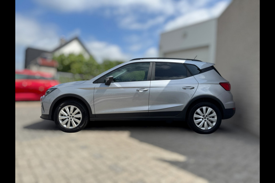 Seat Arona 1.0 TSI Style Business Connect 4-SEIZOENBAND / STOELVERWARMING / PDC / CARPLAY