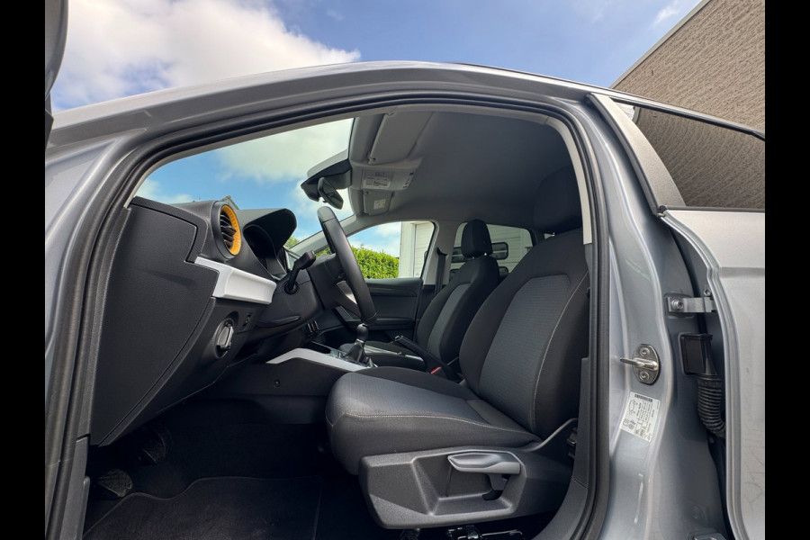 Seat Arona 1.0 TSI Style Business Connect 4-SEIZOENBAND / STOELVERWARMING / PDC / CARPLAY