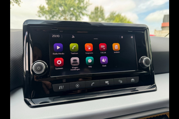 Seat Arona 1.0 TSI Style Business Connect 4-SEIZOENBAND / STOELVERWARMING / PDC / CARPLAY