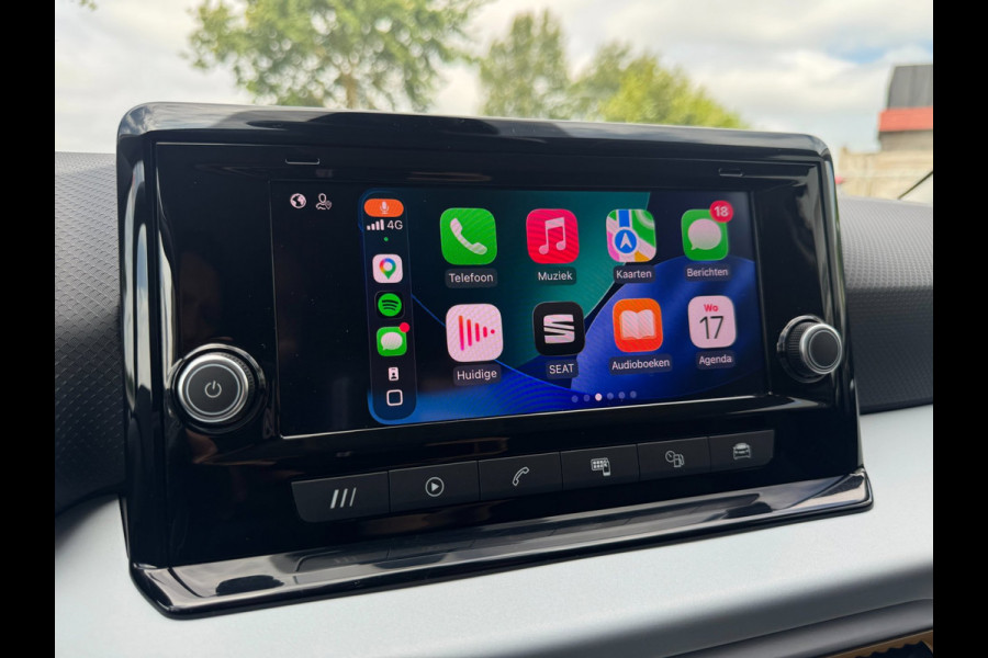Seat Arona 1.0 TSI Style Business Connect 4-SEIZOENBAND / STOELVERWARMING / PDC / CARPLAY
