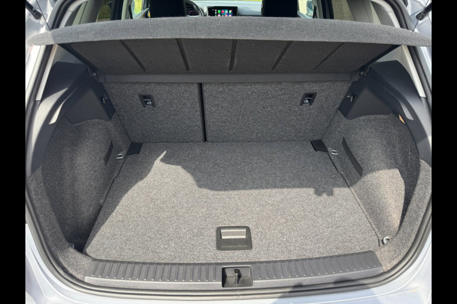 Seat Arona 1.0 TSI Style Business Connect 4-SEIZOENBAND / STOELVERWARMING / PDC / CARPLAY
