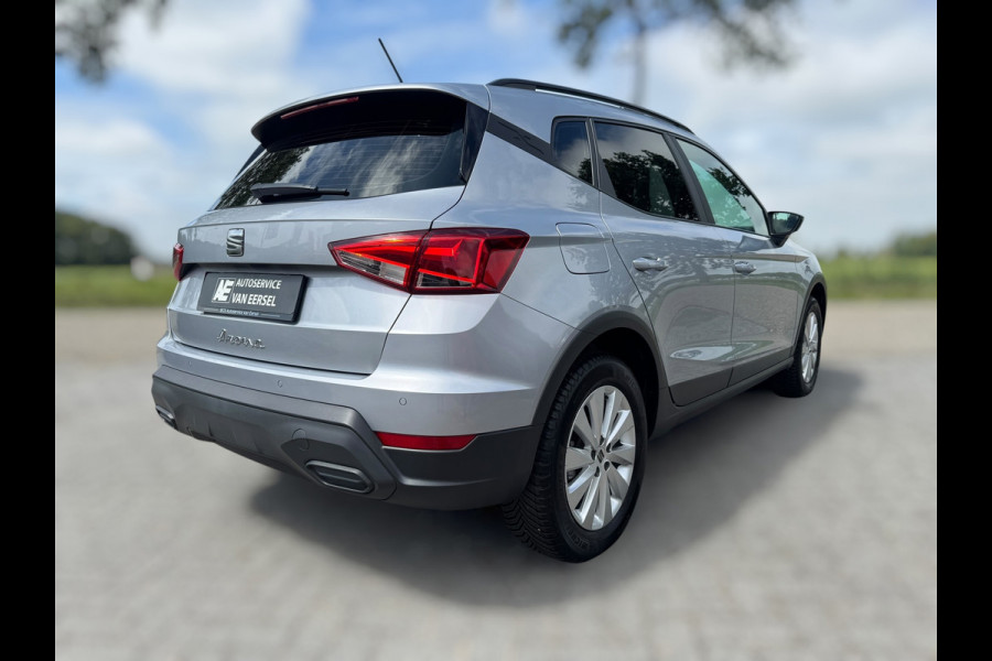 Seat Arona 1.0 TSI Style Business Connect 4-SEIZOENBAND / STOELVERWARMING / PDC / CARPLAY