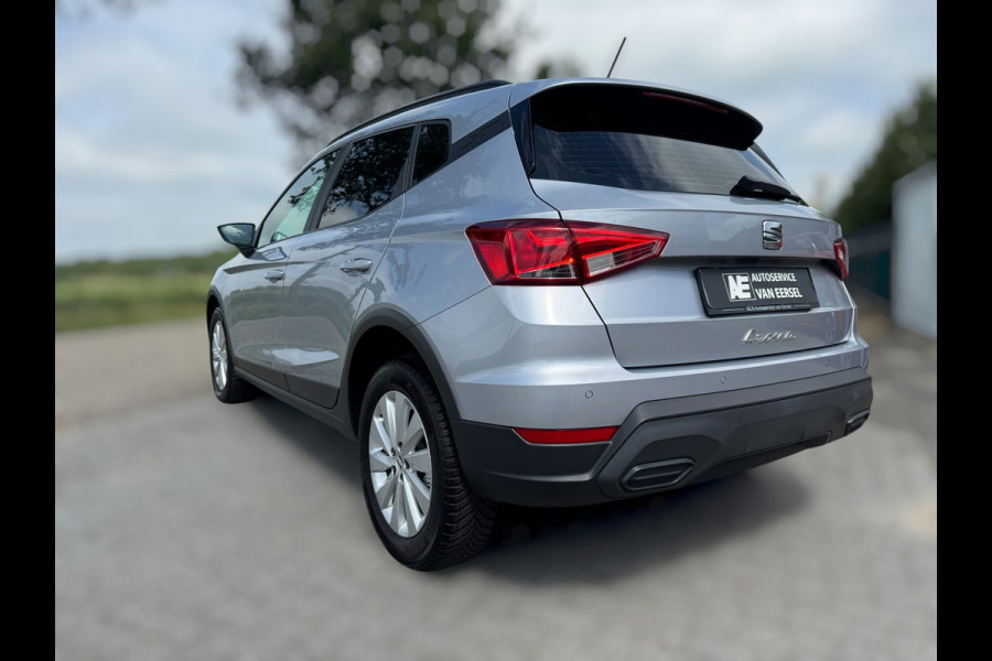 Seat Arona 1.0 TSI Style Business Connect 4-SEIZOENBAND / STOELVERWARMING / PDC / CARPLAY