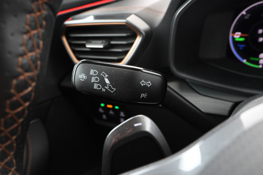 CUPRA Formentor 1.4 e-Hybrid VZ Copper Edition Bomvol! model jaar 2022!