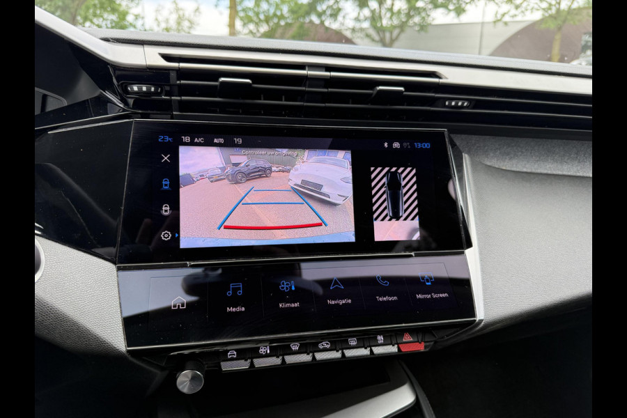Peugeot 308 SW 1.6 Plug-in Hybrid 180 Allure PHEV | VAN: 26.900,- VOOR: 24.877,- UW WKVOORDEEL: 2.023,- | STOELVERWARMING| DEALER ONDERHOUDEN| DODE HOEK SENSOR| ACHTERUITRIJCAMERA| RIJKLAARPRIJS INCL. 12 MND BOVAG GARANTIE|
