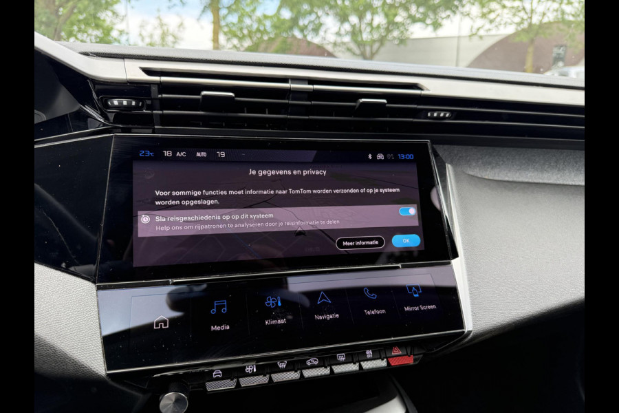 Peugeot 308 SW 1.6 Plug-in Hybrid 180 Allure PHEV | VAN: 26.900,- VOOR: 24.877,- UW WKVOORDEEL: 2.023,- | STOELVERWARMING| DEALER ONDERHOUDEN| DODE HOEK SENSOR| ACHTERUITRIJCAMERA| RIJKLAARPRIJS INCL. 12 MND BOVAG GARANTIE|