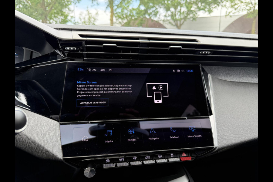 Peugeot 308 SW 1.6 Plug-in Hybrid 180 Allure PHEV | VAN: 26.900,- VOOR: 24.877,- UW WKVOORDEEL: 2.023,- | STOELVERWARMING| DEALER ONDERHOUDEN| DODE HOEK SENSOR| ACHTERUITRIJCAMERA| RIJKLAARPRIJS INCL. 12 MND BOVAG GARANTIE|