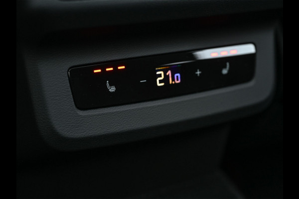 Audi Q5 Sportback 2.0 TFSI e-hybrid quattro S edition | Luchtvering | S-stoelen | Panoramadak | Elektr. trekhaak | Digital Oled | Adaptive Cruise | Tech Plus | 360 Camera | Memory | Ambiance interieur |