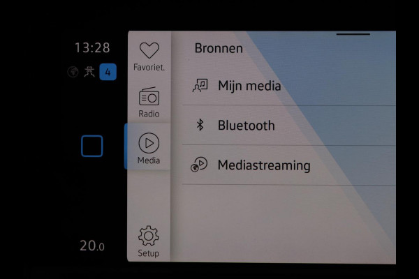 Volkswagen Golf Variant 1.0 eTSI Life | Automaat | Carplay | Memory seats | Adaptive Cruise | Parkeersensoren | Navigatie | DAB | LM | LED | Climate control