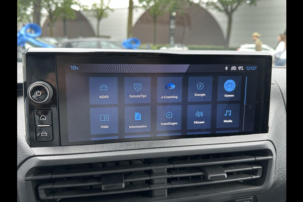 Peugeot e-Expert Standard 75 kWh SOH 97% |9 ZITPLAATSEN PRIJS INCL. BTW | ACHTERUITRIJCAMERA| FABRIEKSGARANTIE PEUGEOT| NAVIGATIE| SCHUIFDEUREN LINKS + RECHTS| CARPLAY|