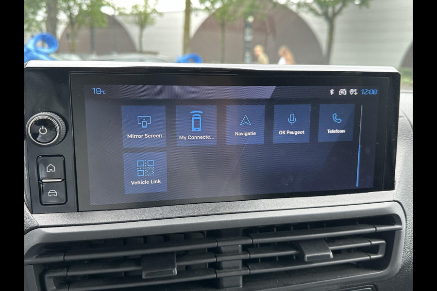 Peugeot e-Expert Standard 75 kWh SOH 97% |9 ZITPLAATSEN PRIJS INCL. BTW | ACHTERUITRIJCAMERA| FABRIEKSGARANTIE PEUGEOT| NAVIGATIE| SCHUIFDEUREN LINKS + RECHTS| CARPLAY|