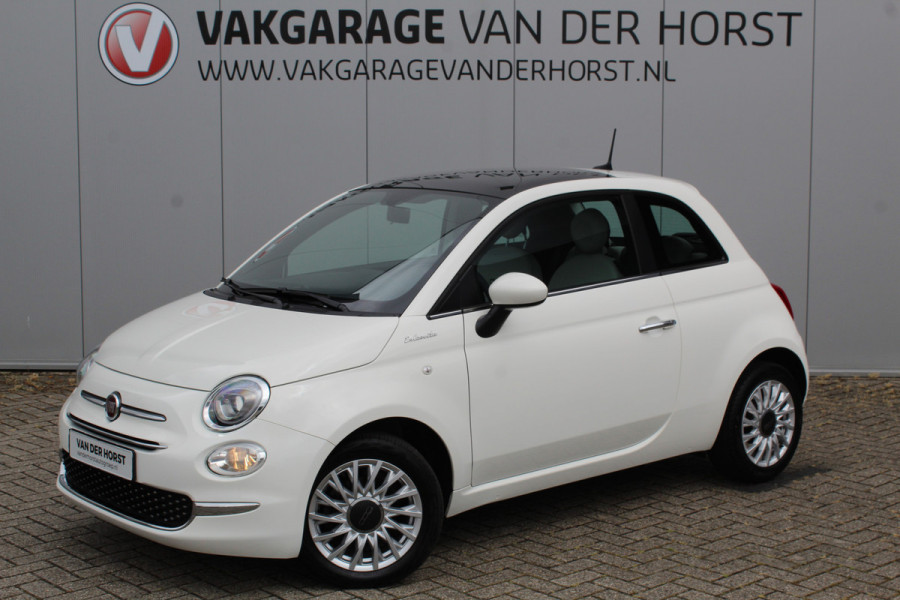 Fiat 500 1.0-70pk Mild-Hybrid 'Dolcevita'. 'Het goede leven' dat is het bezit van en het rijden in deze bloedmooie Italiaan ! Panoramadak, Autm. airco, Cruise Control, Navigatie by AppleCarplay/Android auto, Bluetooth telefoonvoorb., pdc achter etc.