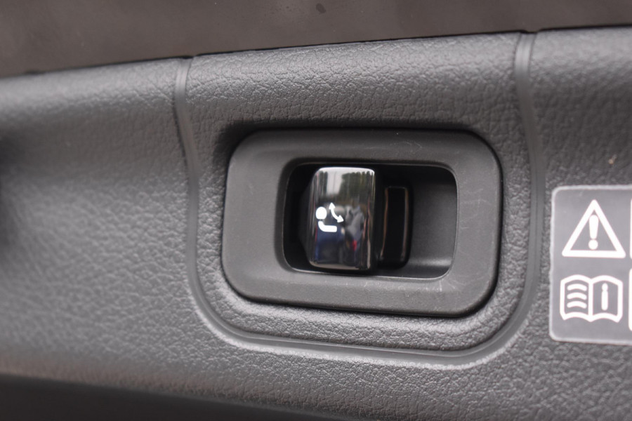 Mercedes-Benz C-Klasse 300 e Business Line Pano Lane ACC Trekhaak