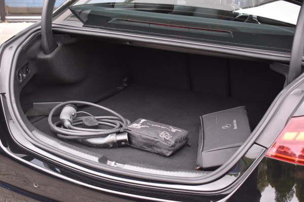 Mercedes-Benz C-Klasse 300 e Business Line Pano Lane ACC Trekhaak