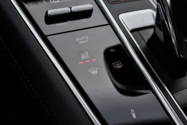 Porsche Panamera Sport Turismo 2.9 4 E-Hybrid, Sport Chrono, Rear Entertainment, Luchtvering, Softclose, Pano, 360, HUD, Leder!