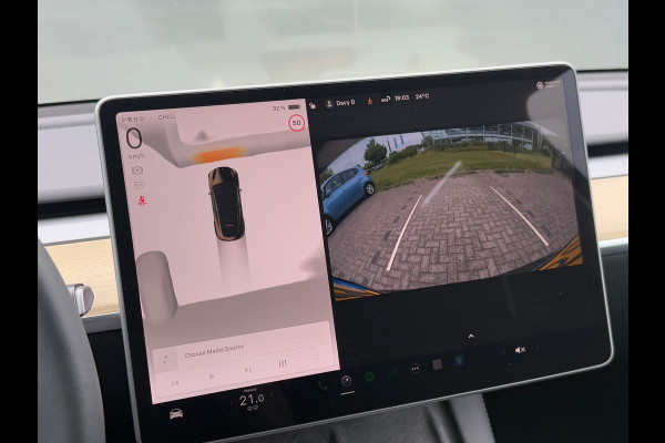 Tesla Model Y RWD 58 kWh 98% SOH LFP Autopilot Dealer Onderhouden