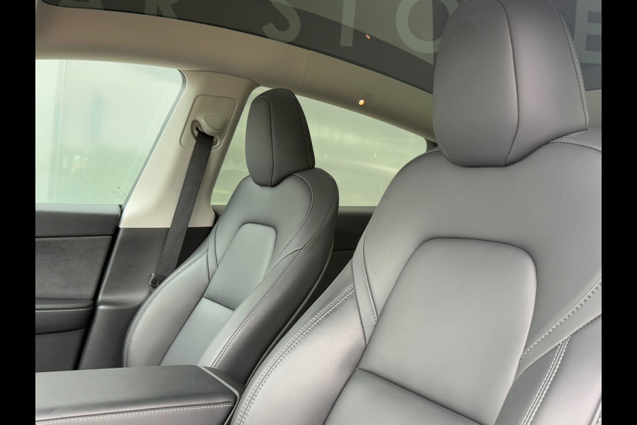 Tesla Model Y RWD 58 kWh 98% SOH LFP Autopilot Dealer Onderhouden