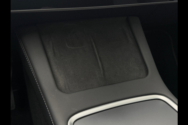 Tesla Model Y RWD 58 kWh 98% SOH LFP Autopilot Dealer Onderhouden