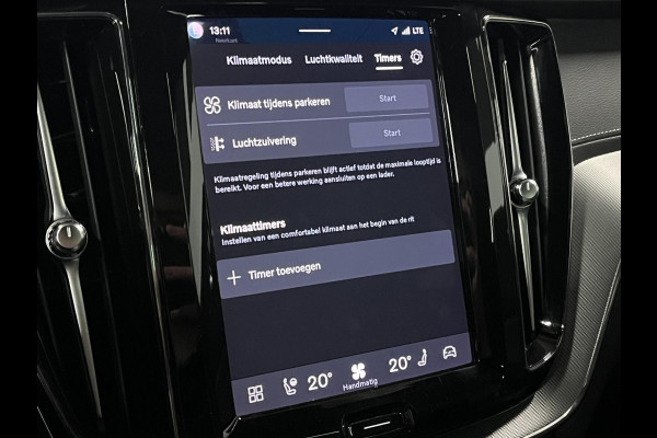 Volvo XC60 2.0 T8 Plug-in hybrid AWD Ultimate Dark *SOH 97%* Luchtvering | Trekhaak | Open dak | Bowers & Wilkins | Adapt. cruise | Stoel-/stuurverwarming | 360 camera | Head up