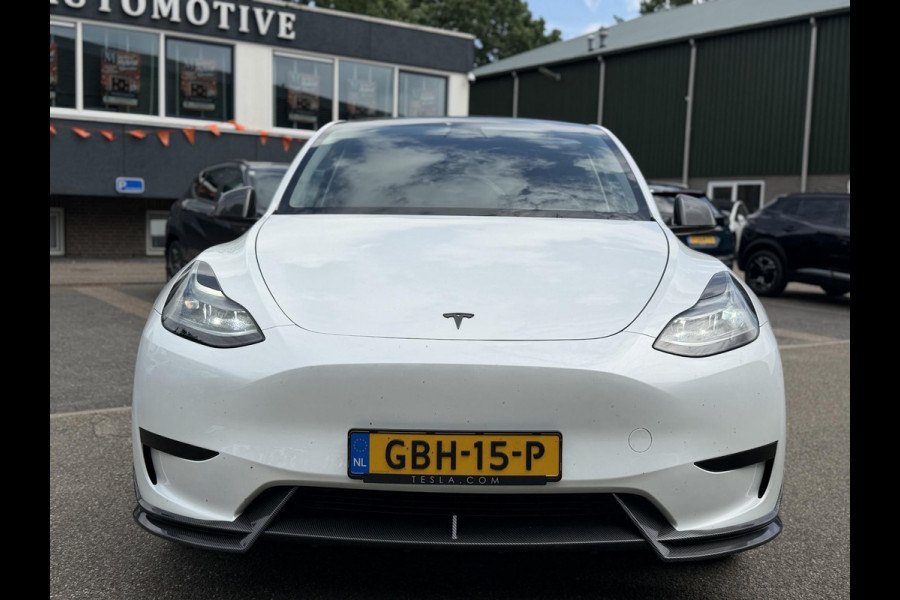 Tesla Model Y RWD 58 kWh UNIEK!| |VAN €35.900:,- VOOR: 32.877,- UW WKVOORDEEL: 3.023,- | STOEL + STUURWIELVERWARMING l CARBON PAKKET | TESLA FABRIEKSGARANTIE  9-2027 OF TOT 80.000 KM |