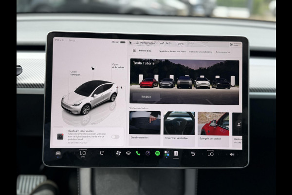 Tesla Model Y RWD 58 kWh UNIEK!| |VAN €35.900:,- VOOR: 32.877,- UW WKVOORDEEL: 3.023,- | STOEL + STUURWIELVERWARMING l CARBON PAKKET | TESLA FABRIEKSGARANTIE  9-2027 OF TOT 80.000 KM |