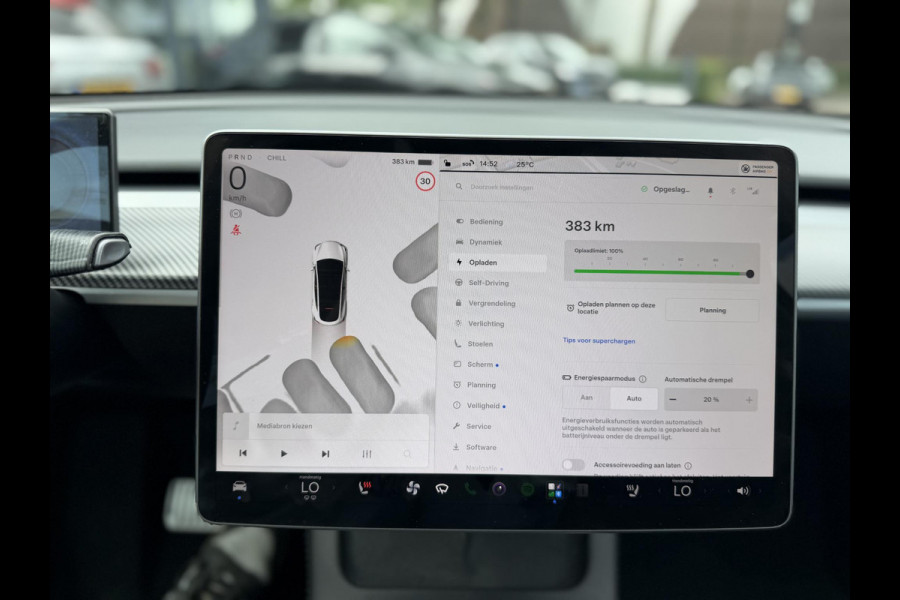 Tesla Model Y RWD 58 kWh UNIEK!| |VAN €35.900:,- VOOR: 32.877,- UW WKVOORDEEL: 3.023,- | STOEL + STUURWIELVERWARMING l CARBON PAKKET | TESLA FABRIEKSGARANTIE  9-2027 OF TOT 80.000 KM |