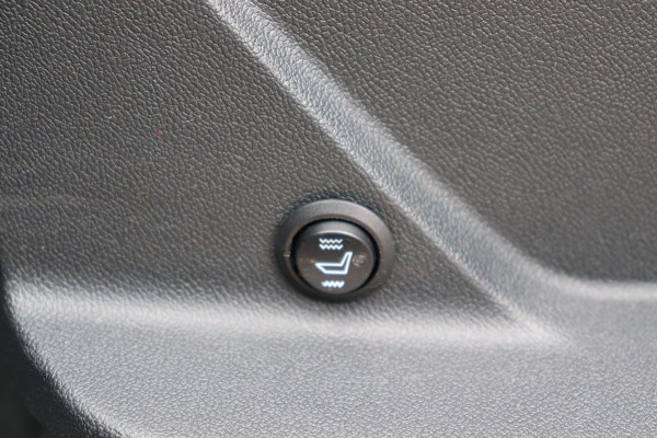 Audi Q3 35 TFSI Bus. org.NL sportleer+vw el.klep carplay keyless