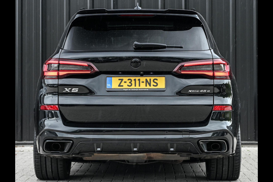 BMW X5 xDrive45e High Executive | Alcantara Hemel | Sky Lounge | 360 Camera | Head-Up | Massage | Stoelventilatie | Soft-Close | Laser Light | Trekhaak | Active Cruise | Luchtvering | Achterasbesturing |