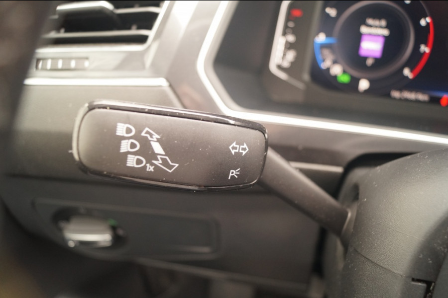Volkswagen Tiguan Allspace 1.5 TSI 150pk DSG Life Edition 7-persoons -LEER-ECC-PDC-