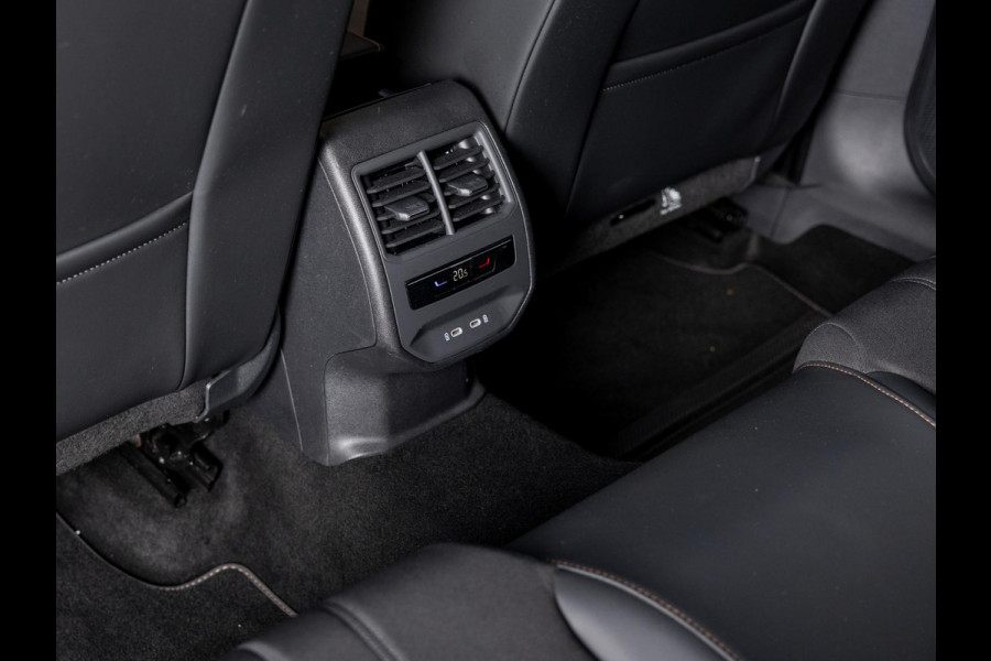CUPRA Formentor 1.5 TSI Business Edition Plus / 150pk / Panorama dak / Achteruitrijcamera / Geheugen stoelen / Trekhaak / Navigatie / Apple carplay /