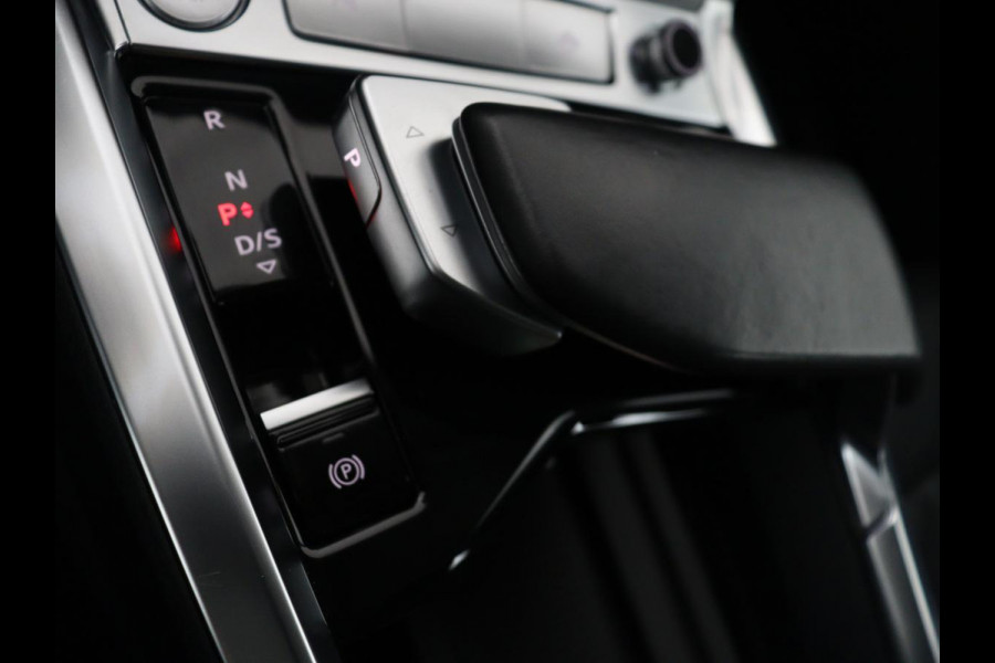 Audi e-tron 50 quattro Launch edition plus 71 kWh | SOH 90.6 | Panoramadak | Luchtvering | Adaptive cruise | Leder | Carplay | Memory | Stoelverwarming | Navi. Full map | PDC