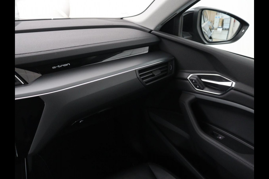 Audi e-tron 50 quattro Launch edition plus 71 kWh | SOH 90.6 | Panoramadak | Luchtvering | Adaptive cruise | Leder | Carplay | Memory | Stoelverwarming | Navi. Full map | PDC
