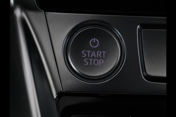 Audi e-tron 50 quattro Launch edition plus 71 kWh | SOH 90.6 | Panoramadak | Luchtvering | Adaptive cruise | Leder | Carplay | Memory | Stoelverwarming | Navi. Full map | PDC