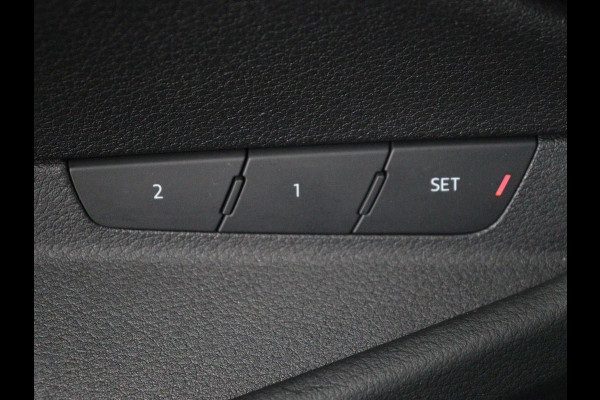 Audi e-tron 50 quattro Launch edition plus 71 kWh | SOH 90.6 | Panoramadak | Luchtvering | Adaptive cruise | Leder | Carplay | Memory | Stoelverwarming | Navi. Full map | PDC