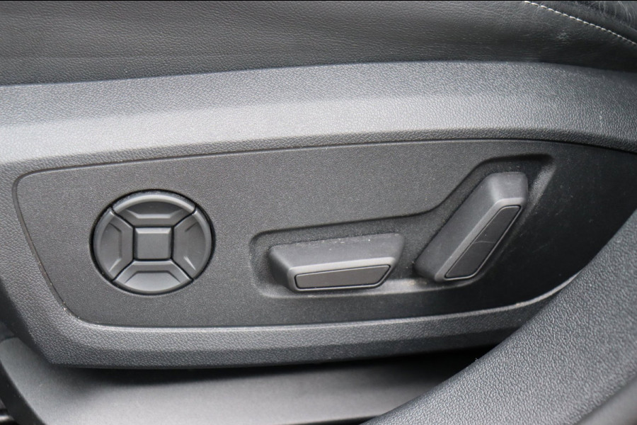 Audi A3 Sportback 35 TFSI S-Line org.NL h.leer+el+mem+vw matrix-LED camera el.klep park.hulp Ambient Light Plus