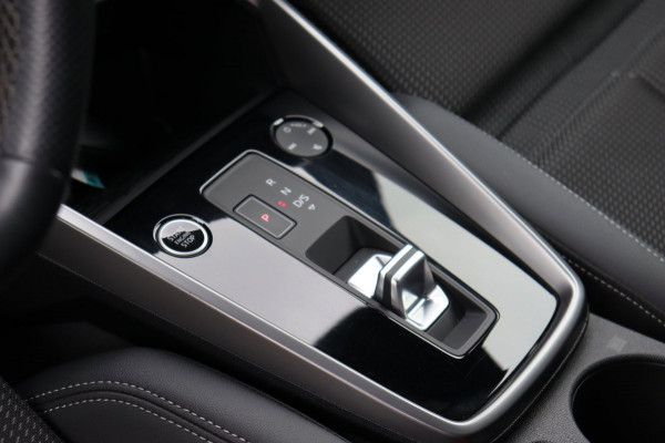 Audi A3 Sportback 35 TFSI S-Line org.NL h.leer+el+mem+vw matrix-LED camera el.klep park.hulp Ambient Light Plus